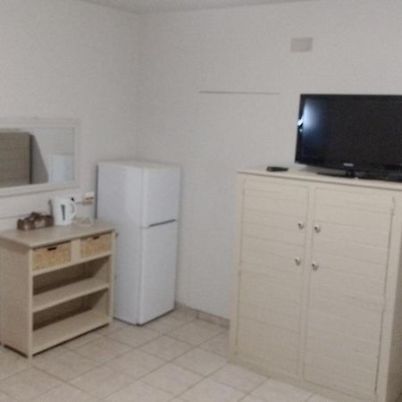 Larochelle Guesthouse Кітмансгуп Номер фото