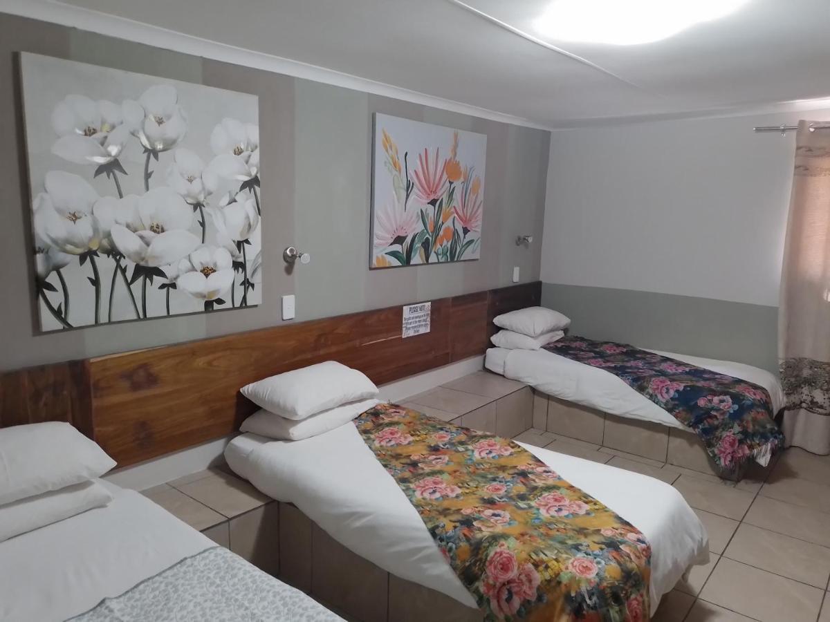 Larochelle Guesthouse Кітмансгуп Номер фото