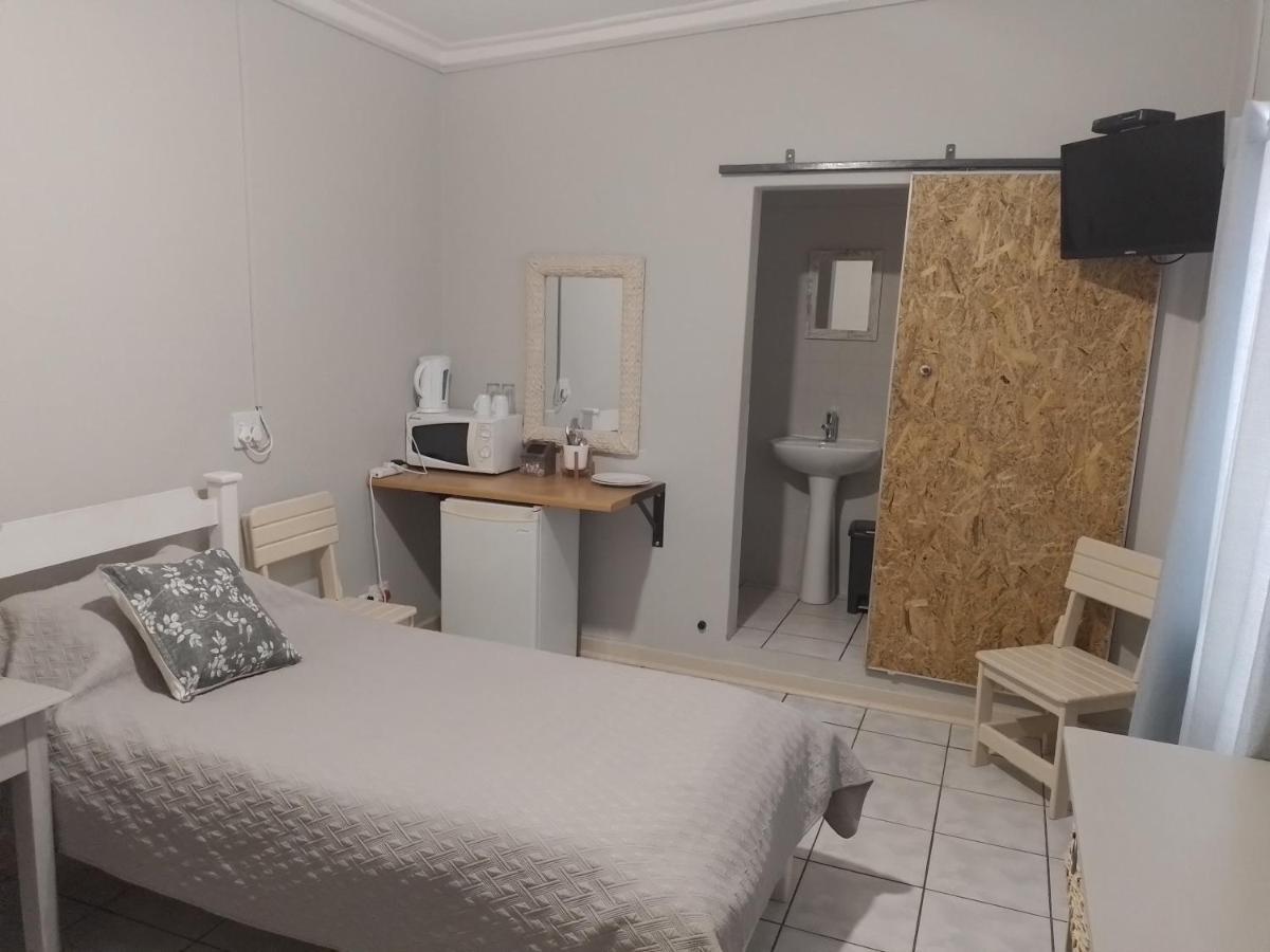 Larochelle Guesthouse Кітмансгуп Екстер'єр фото
